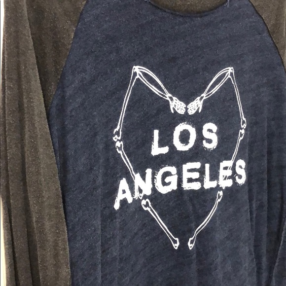 Kendall & Kylie Tee - Picture 3 of 7